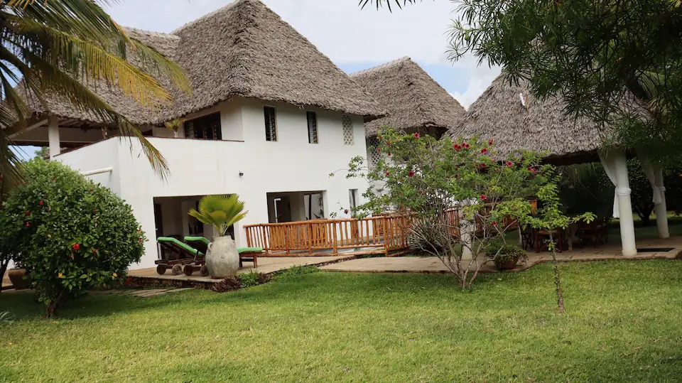 Okomos Diani Villa